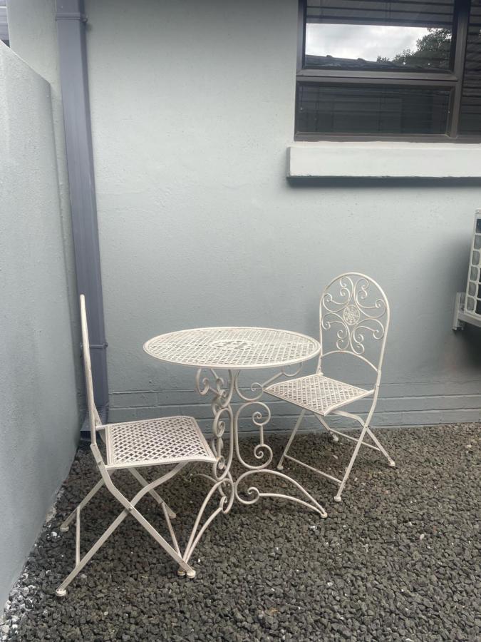 10 Tula Bed & Breakfast เวลคอม ภายนอก รูปภาพ